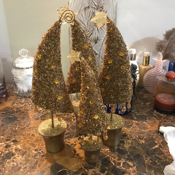 Jewled Christmas Trees - Picture 1 of 4